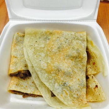 Valerie's Taco Stand - Carne Asada Quesadilla.....they forget the guacamole I wanted :/ - Mexican Near Me - Oceanside, California