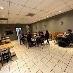 Pizza Nosh - Dining room