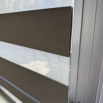 Hale Blinds - Close up of the zebra blind allow excellent control of light - Shades & Blinds Near Me - Honolulu, Hawaii Hale Blinds - Close up of the zebra blind allow excellent control of light - Shades & Blinds Near Me - Honolulu, Hawaii