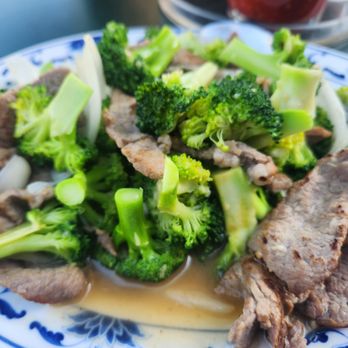Miss Saigon - Beef broccoli - Vietnamese Near Me - Oakland, California Miss Saigon - Beef broccoli - Vietnamese Near Me - Oakland, California