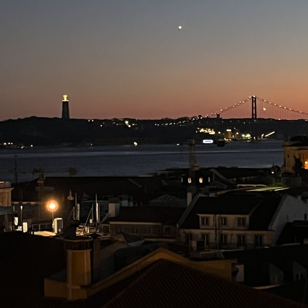 Chapitô à Mesa - View - Portuguese Near Me - Lisbon, 11