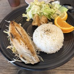 I ordered bento saba shiitake. The food is very good and tasty. I will definitely come back