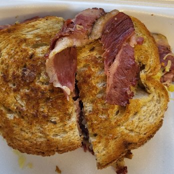 Das Schnitzel Haus - Super fatty, greasy bread corn beef - German Near Me - Parma, Ohio