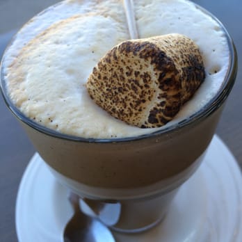 Big Shoulders Coffee - Marshmallow latte - Coffee Roasteries Near Me - Chicago, Illinois
