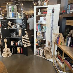 Avery Joes - Books and gifts.