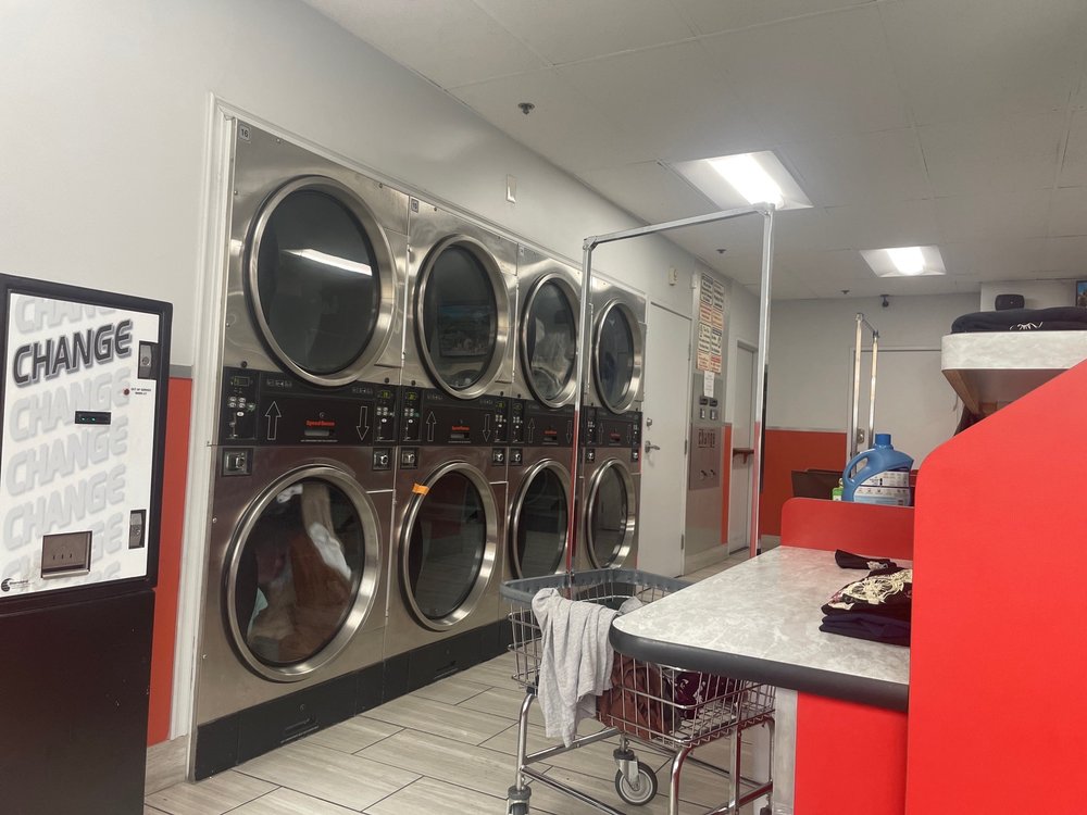 WASH & DRY LAUNDROMAT Updated October 2024 27 Photos & 24 Reviews
