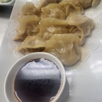Mr Dumpling - Pan-fried Pork and Cabbage Dumplings - Taiwanese Near Me - Apex, North Carolina