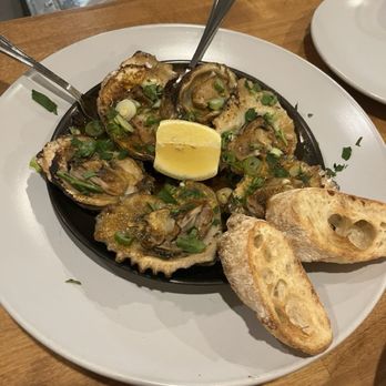 Pearl - Seafood Near Me - Fairhope, Alabama