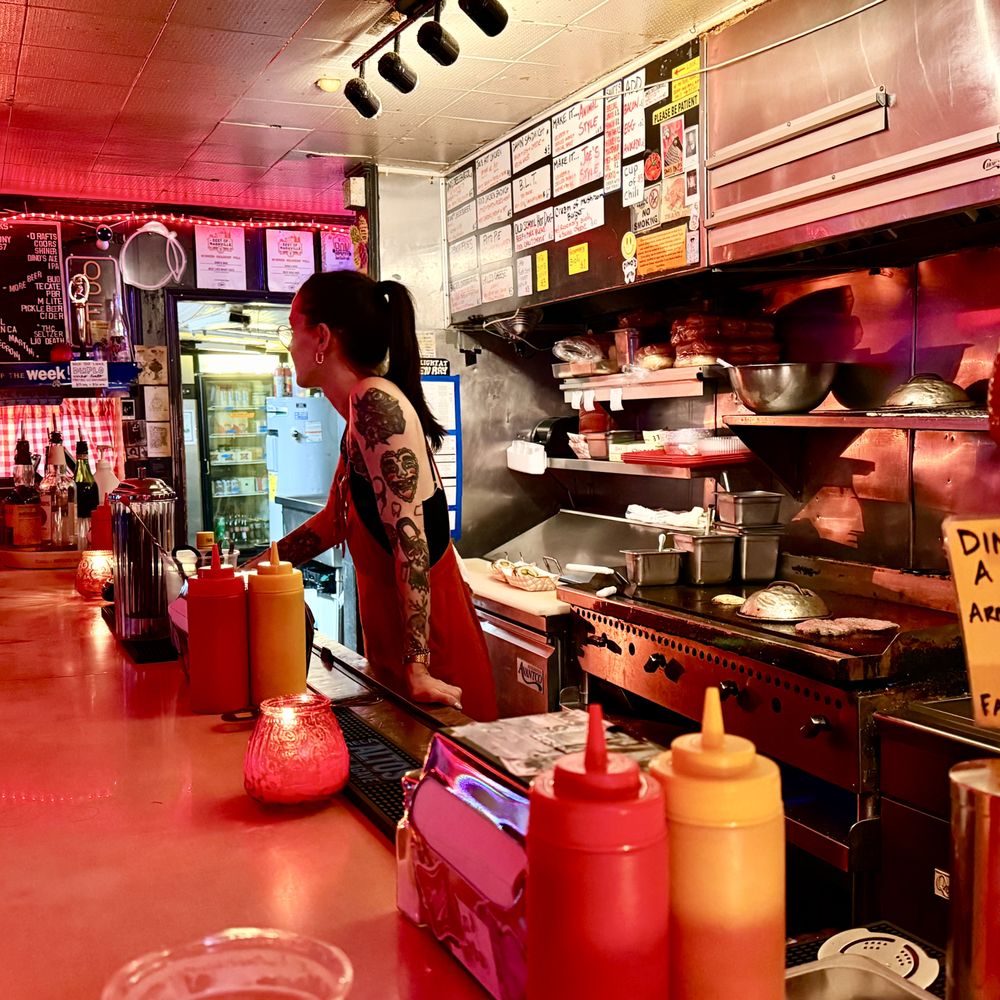Dino's - American Near Me - Nashville, Tennessee