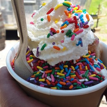 The Wright Scoop - Second trip....serving size has gotten much smaller in 1 week. - Ice Cream & Frozen Yogurt Near Me - North Smithfield, Rhode Island