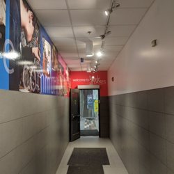 York Lanes - Entry from Vanier parking lot to York Lanes