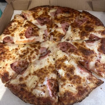 Pizza Twist - Medium Hawaiian Pizza - Pizza Near Me - Seattle, Washington