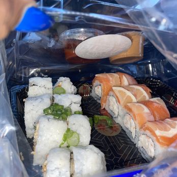 Umami - Spicy Scallop and Lemon Salmon Roll - Japanese Near Me - Las Vegas, Nevada