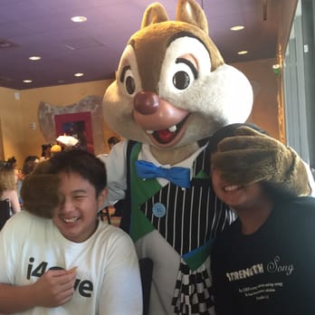 Goofy's Kitchen - ...with Chip - American Near Me - Anaheim, California