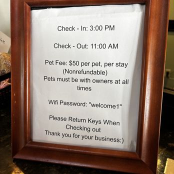 Oceanfront Lodge - The check in sign is about as cheap as the rest of the place - Hotels Near Me - Crescent City, California