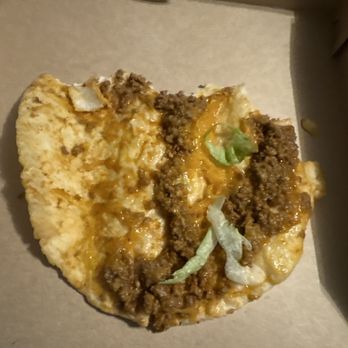 Taco Bell - The soft taco they just picked the lettuce off of - Tacos Near Me - Defiance, Ohio Taco Bell - The soft taco they just picked the lettuce off of - Tacos Near Me - Defiance, Ohio