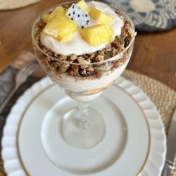 Corea Harbor's Black Duck Inn - Yogurt parfaits begin breakfast