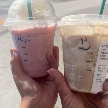 Starbucks - Brown sugar Strato Frappuccino Vanilla Bean Cream Frappuccino - Coffee & Tea Near Me - Los Angeles, California Starbucks - Brown sugar Strato Frappuccino Vanilla Bean Cream Frappuccino - Coffee & Tea Near Me - Los Angeles, California