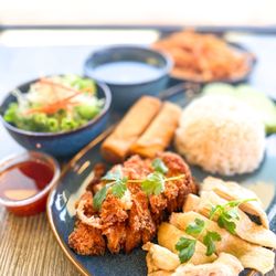 Chicken On Rice - Combo 3 Combination chicken with Ginger rice