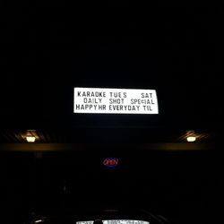 Mac's Tavern & Grill