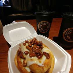 Coffee Culture - Cinnamon bun and coffee