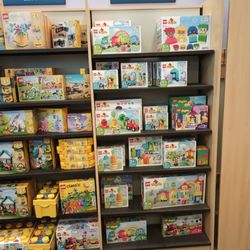 Barnes & Noble