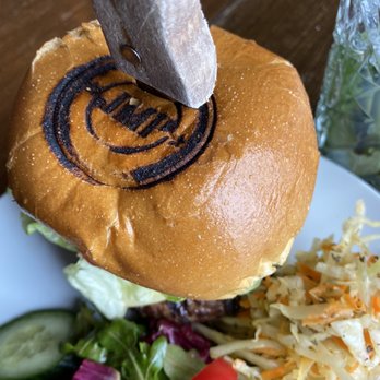 John Michael's Pub - John Michael Burger - Pubs Near Me - Montreal, Quebec