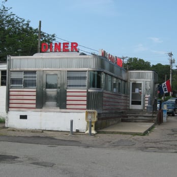 Mill Pond Diner - Diners Near Me - Wareham, Massachusetts