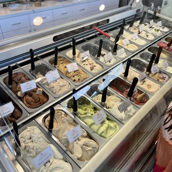 Leo Leo Gelato - a display of different flavors of gelato - Gelato Near Me - Paso Robles, California Leo Leo Gelato - a display of different flavors of gelato - Gelato Near Me - Paso Robles, California