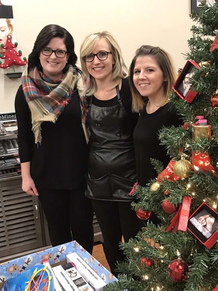 BANGS Updated October 2024 93 Photos & 28 Reviews 4305 Transit Rd