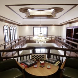 Tambayan Capsule Hostel - The guest lounge at Tambayan Hostel