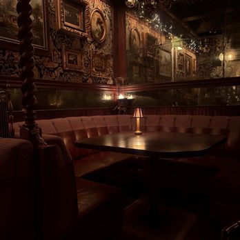 Armitage Alehouse - Interior - Pubs Near Me - Chicago, Illinois Armitage Alehouse - Interior - Pubs Near Me - Chicago, Illinois
