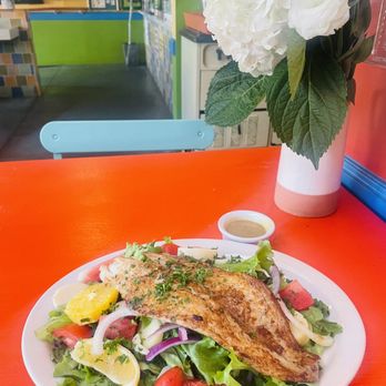 Cafe Brasil - Venice Beach Salad with Red snapper - Brazilian Near Me - Los Angeles, California Cafe Brasil - Venice Beach Salad with Red snapper - Brazilian Near Me - Los Angeles, California