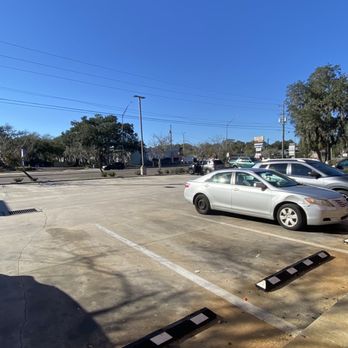 AutoZone Auto Parts - Parking lot - Auto Parts & Supplies Near Me - Riverview, Florida