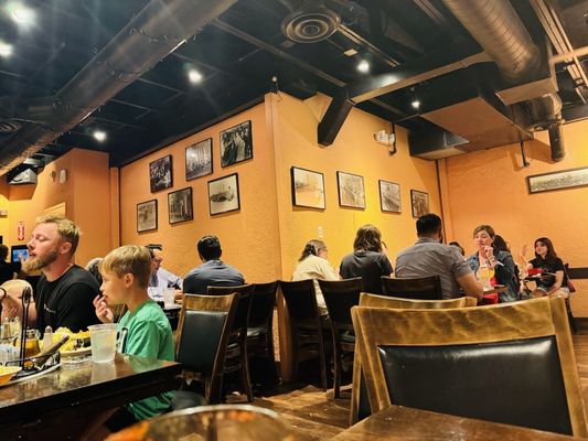 L & J Cafe by null