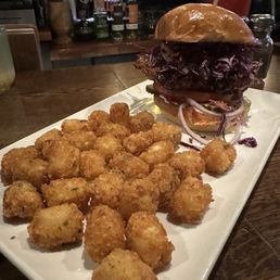 New Haven Hot Chicken Sandwich New Haven Hot Chicken Sandwich