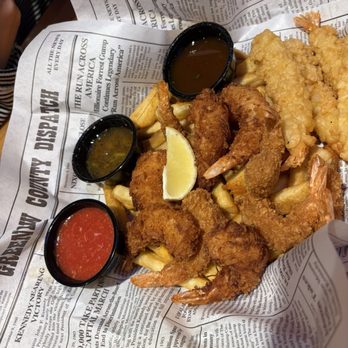 Bubba Gump Shrimp - Shrimp basket 3 kinds - Seafood Near Me - Long Beach, California