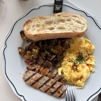 Sweet Maple - two eggs with apple mango sausage: 9/10 - Breakfast & Brunch Near Me - Cupertino, California