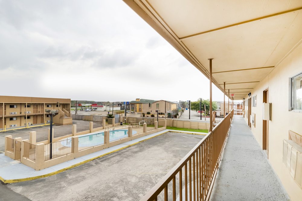 OYO HOTEL SAN ANTONIO LACKLAND AIR FORCE BASE NORTH Updated May 2024