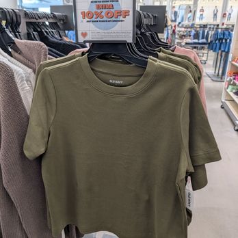 Old Navy - Boxy top - Women's Clothing Near Me - Whitby, Ontario