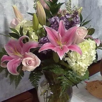 Flowers & Fun - One of the flower arrangements delivered for Mother's Day 2012. Beautiful! - Florists Near Me - Honolulu, Hawaii Flowers & Fun - One of the flower arrangements delivered for Mother's Day 2012. Beautiful! - Florists Near Me - Honolulu, Hawaii