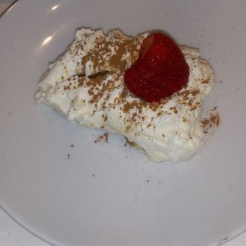 Toscanos - Toscanos pathetic Tiramisu desert. What happened? - Italian Near Me - Puyallup, Washington