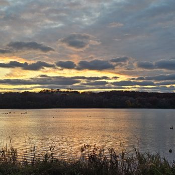 Normandale Lake Park - sunset time - Parks Near Me - Minneapolis, Minnesota Normandale Lake Park - sunset time - Parks Near Me - Minneapolis, Minnesota