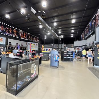 Hulk Hogan's Wrestling Shop - Souvenir Shops Near Me - Pigeon Forge, Tennessee Hulk Hogan's Wrestling Shop - Souvenir Shops Near Me - Pigeon Forge, Tennessee