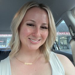 Finished hair with curls