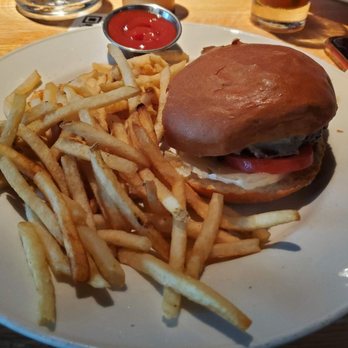 Caroline - Wagyu burger and fries - Bakeries Near Me - Austin, Texas