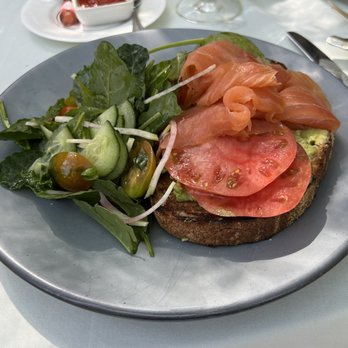Polo Lounge - Avocado Toast with Smoked Salmon - New American Near Me - Beverly Hills, California Polo Lounge - Avocado Toast with Smoked Salmon - New American Near Me - Beverly Hills, California