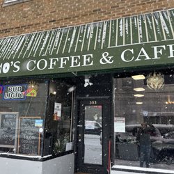 MO’s Coffee & Cafe - Front entrance