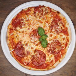 Brescello - Pizza Chorizo e Scamorza