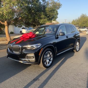 Level Car Connection - BMW X5 - Car Brokers Near Me - Studio City, California Level Car Connection - BMW X5 - Car Brokers Near Me - Studio City, California